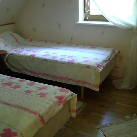 Mere House Salme