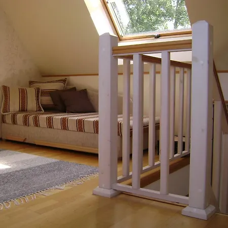 Mere Holiday House